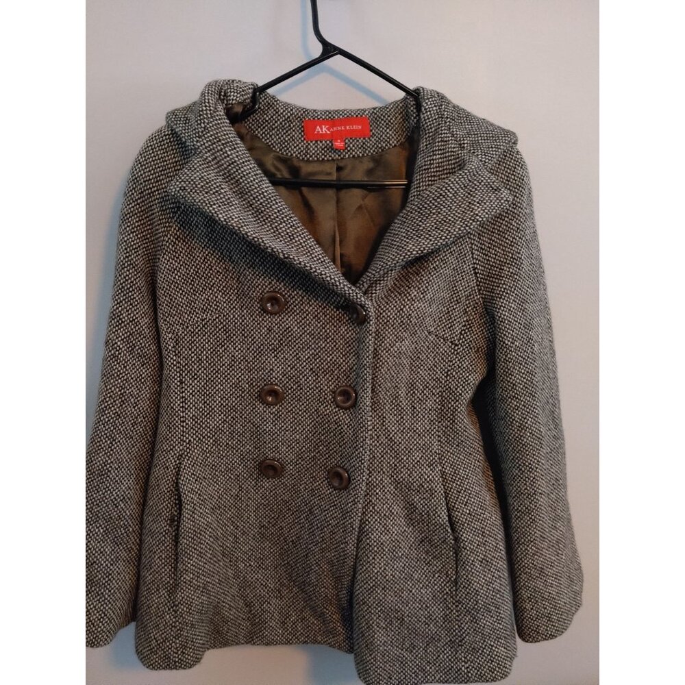 Women's Anne Klein Coat.  Size Small